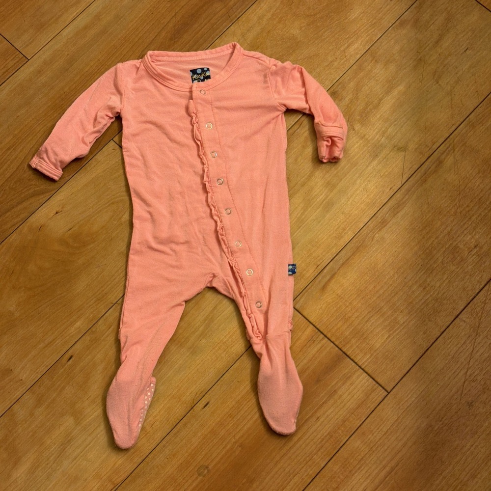 Kickee Pants Baby Girls 0-3 Months Pink Ruffle Bum Footed Sleeper Pajamas